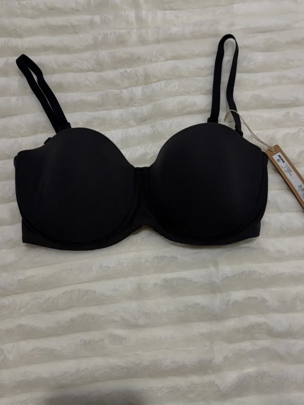SKIMS Black fits everybody strapless Bra onxy 32d - Picture 3 of 4